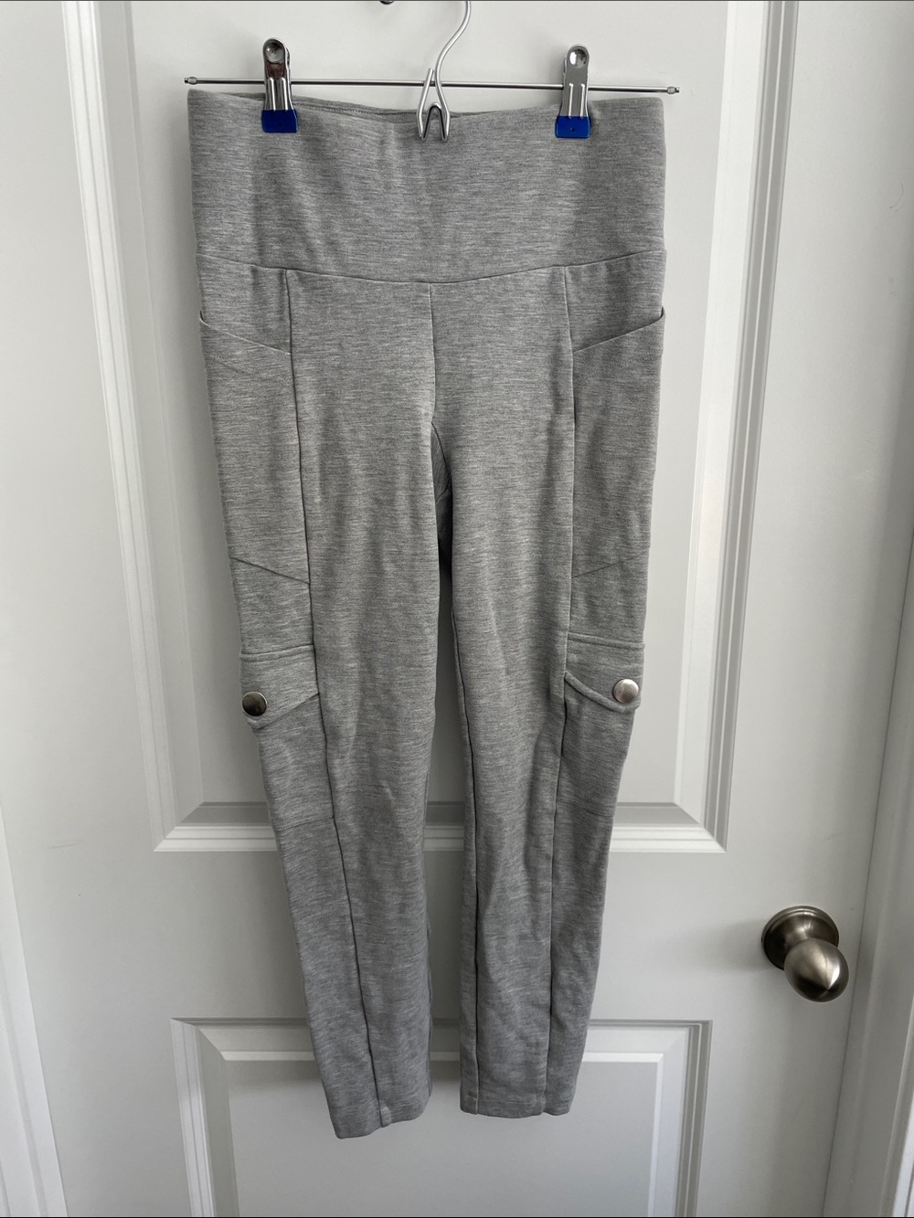 Grey Runaway Legging